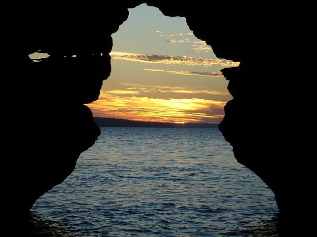 Apostle Island Sea Caves
