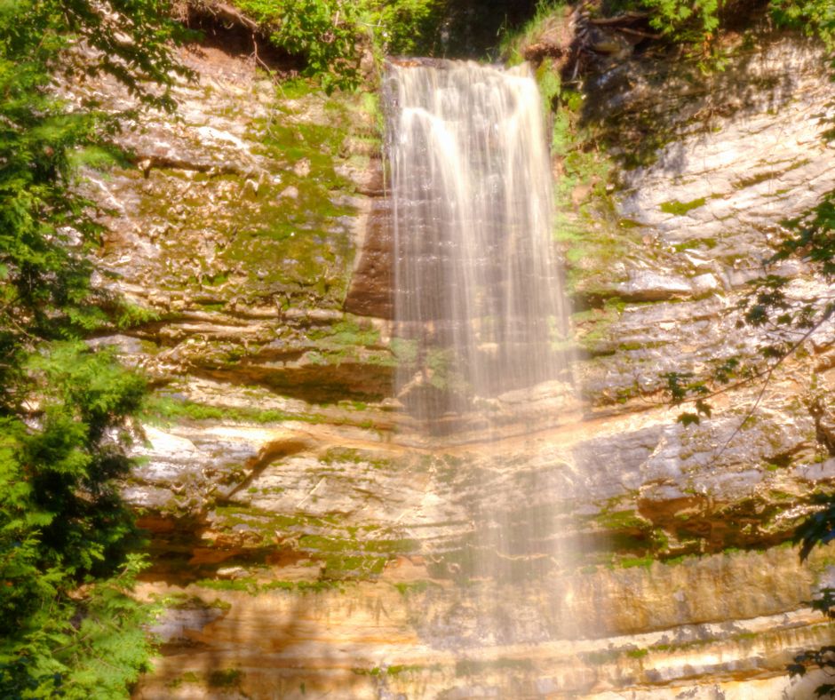 Breathtakingly Beautiful: 7 Must-see Waterfalls in the Upper Peninsula