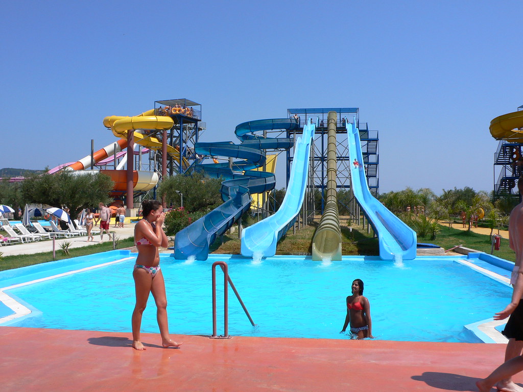 Top Amusement Parks in Iowa water slides
