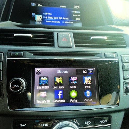 Best Road Trip Podcasts benefits of listening to podcasts