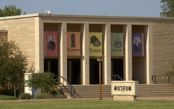 Eisenhower Presidential Library, Museum, and Boyhood Home: A Comprehensive Guide Featured Image